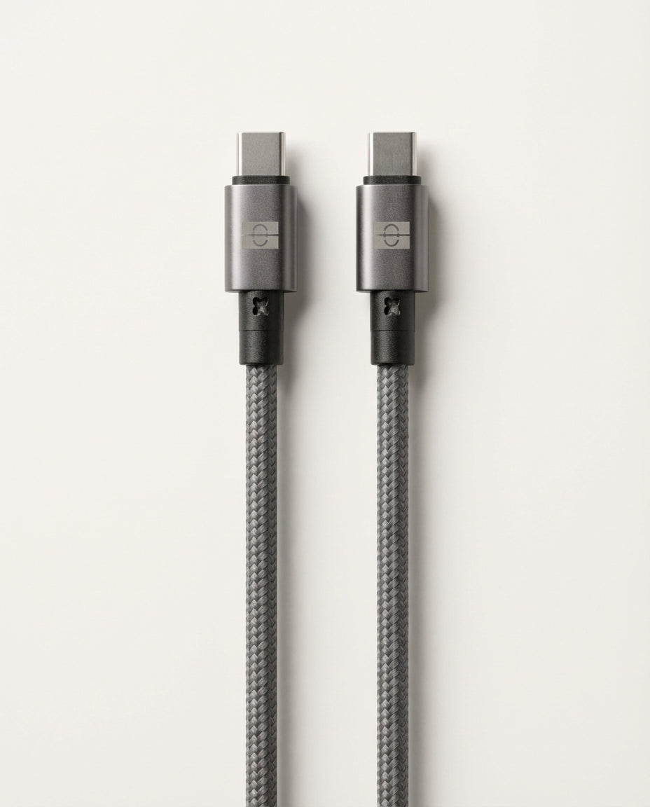 Schlussel black braided USB-C to USB-C cable with durable metal connectors and premium finish.
